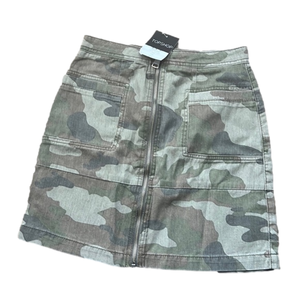 NWT Topshop camo skirt size 4